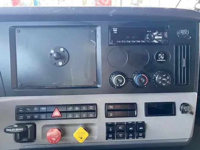 2020 Freightliner Cascadia