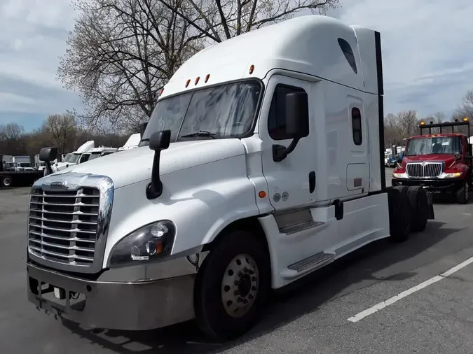 2019 FREIGHTLINER/MERCEDES CASCADIA 125e8bb3695fed1197600672b1ed7148caf