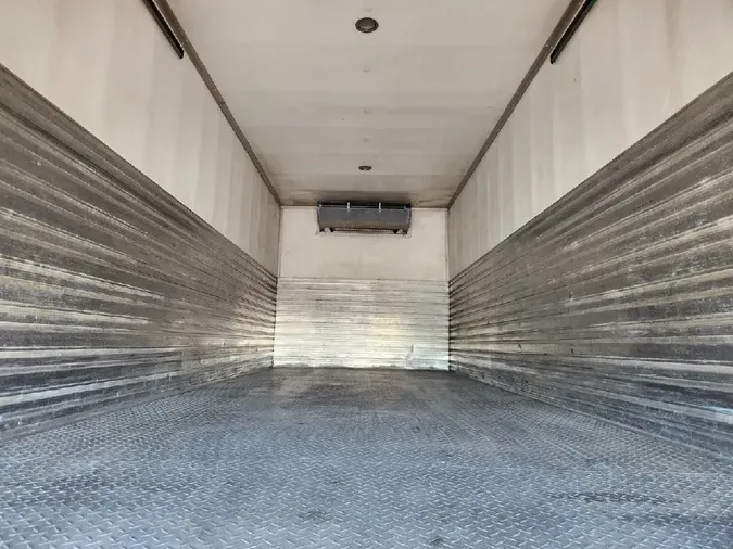 2016 HINO 338 Reefer