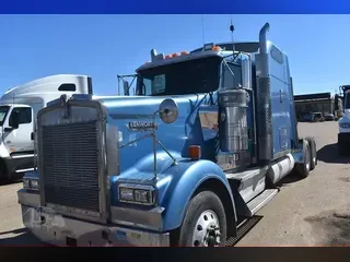 2009 KENWORTH W900L