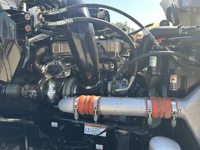 2023 Freightliner Cascadia