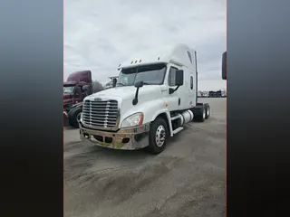 2017 FREIGHTLINER/MERCEDES CASCADIA 125