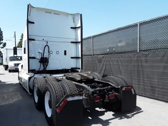 2019 NAVISTAR INTERNATIONAL LT625 SLPR CAB