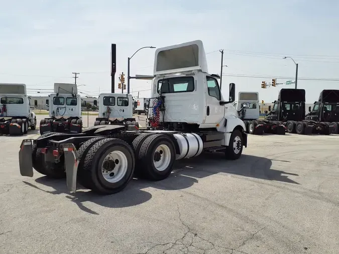 2019 NAVISTAR INTERNATIONAL LT625 DAYCAB T/A