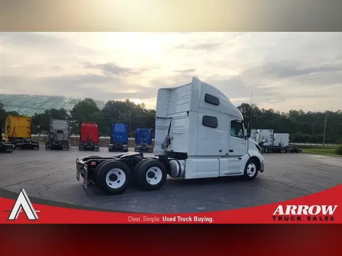2020 VOLVO VNL760
