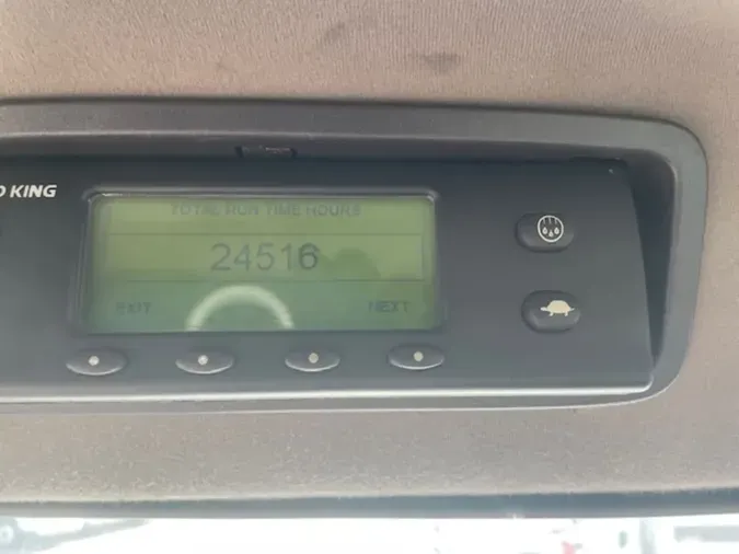 2018 FREIGHTLINER M2 106