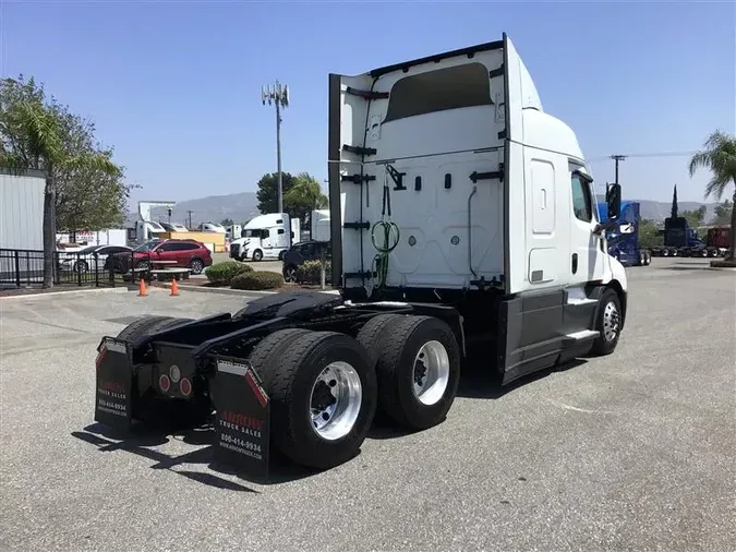 2020 FREIGHTLINER CA116