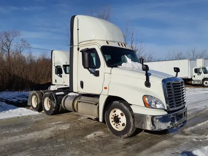 2019 FREIGHTLINER/MERCEDES CASCADIA 125