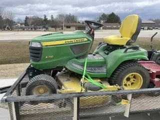 2015 John Deere X710