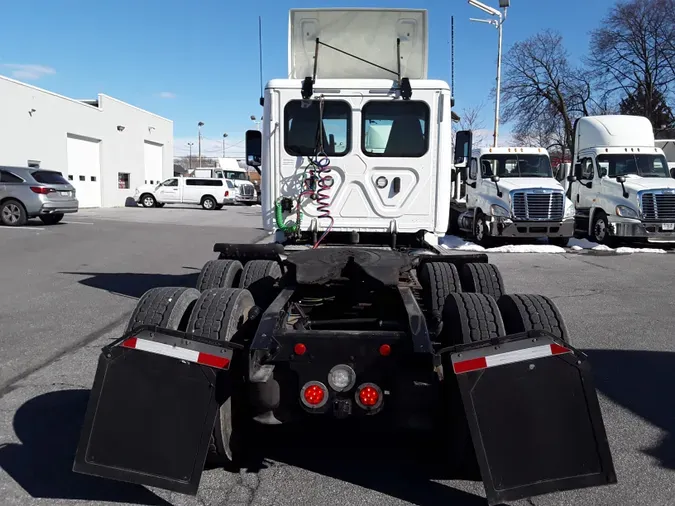 2019 FREIGHTLINER/MERCEDES CASCADIA 125