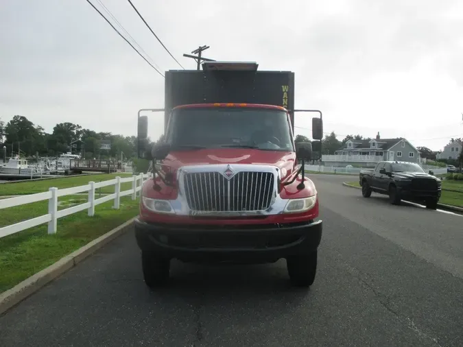 2018 INTERNATIONAL 4300