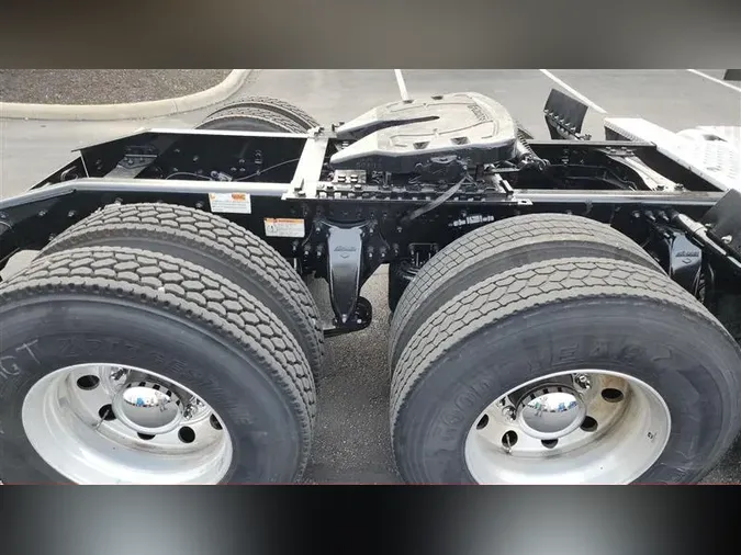 2020 FREIGHTLINER CA126