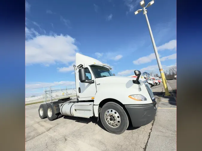 2018 NAVISTAR INTERNATIONAL LT625 DAYCAB T/A