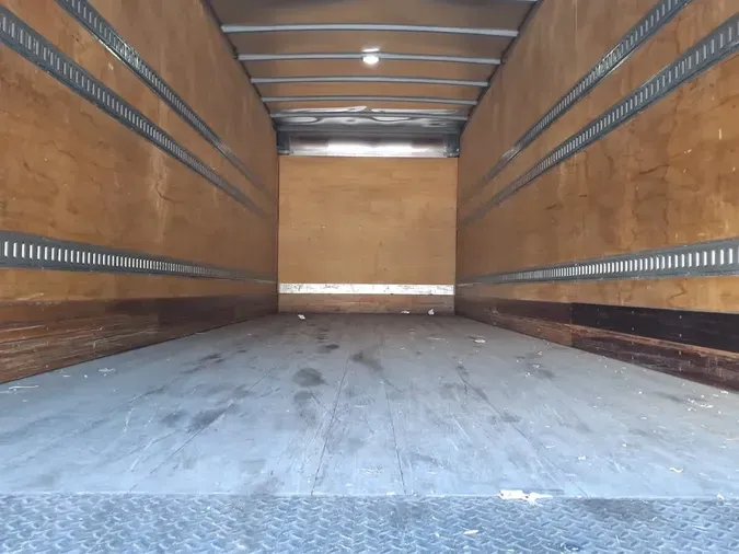 2021 FREIGHTLINER M2 106