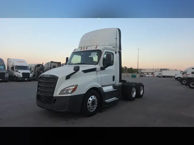 2020 Freightliner Cascadia 126e8e0d6bc8ba35f98abe811457a790a05