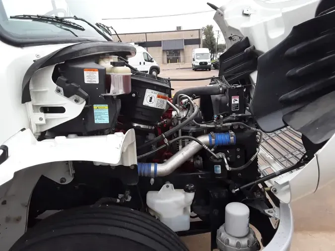 2019 FREIGHTLINER/MERCEDES M2 106