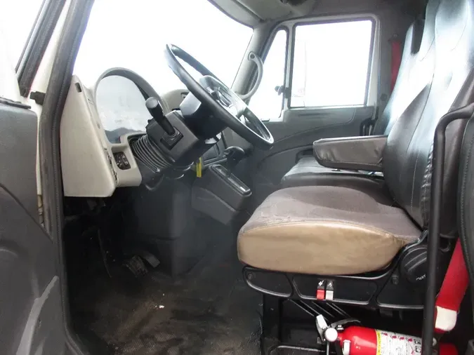 2011 INTERNATIONAL 4300