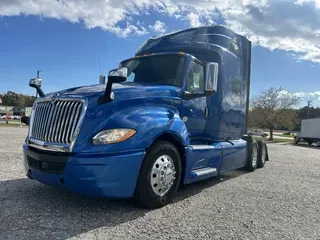 2020 International LT625