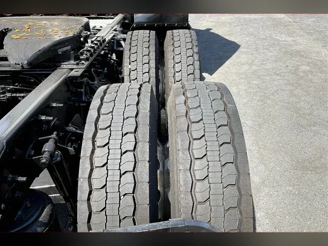 2022 INT LT625 6x4