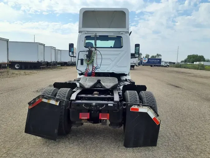 2019 NAVISTAR INTERNATIONAL RH613 DAYCAB S/A
