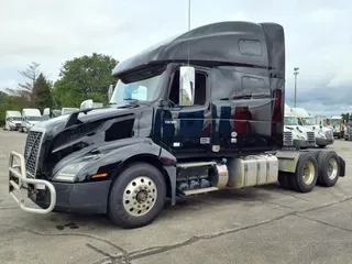 2019 VOLVO VNL64T-760