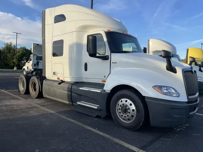 2022 International LT625