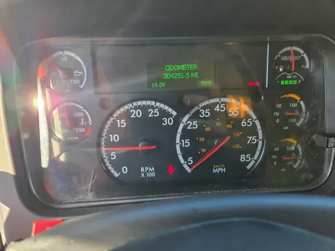 2019 FREIGHTLINER/MERCEDES M2 106