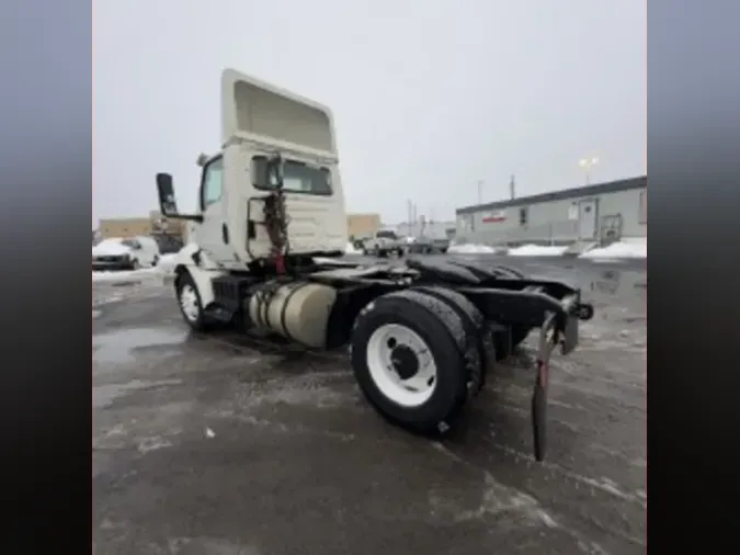 2019 NAVISTAR INTERNATIONAL RH613 DAYCAB S/A