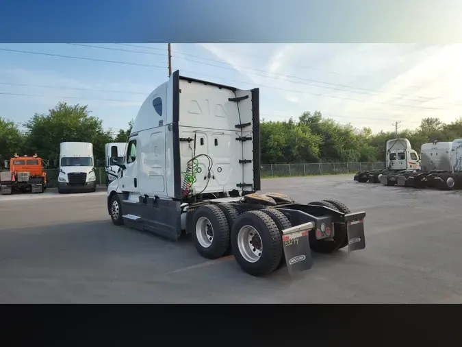 2022 Freightliner Cascadia
