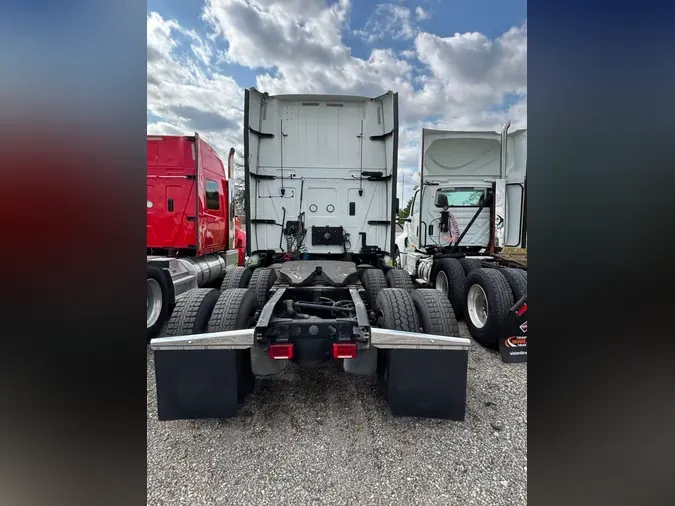 2018 International LT625