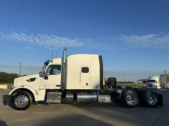 2020 Peterbilt 567