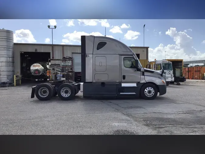2021 Freightliner Cascadia