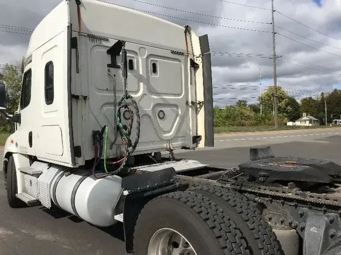 2018 Freightliner X11364ST