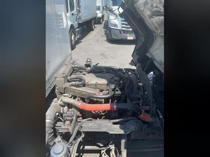 2019 ISUZU NPR HD
