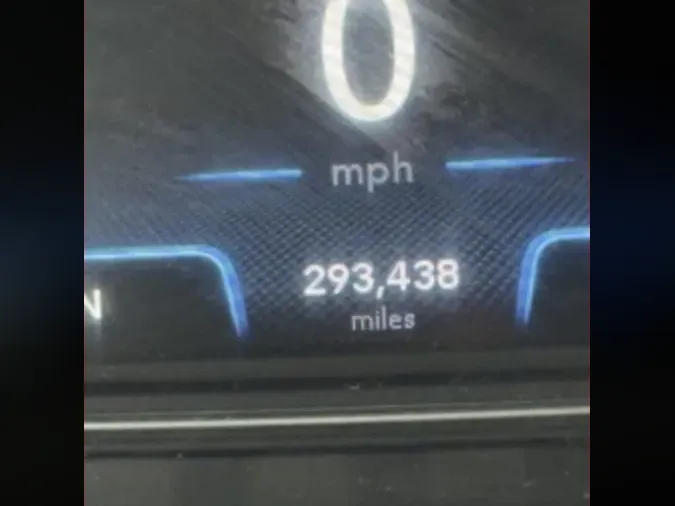 2019 NAVISTAR INTERNATIONAL RH613 DAYCAB S/A