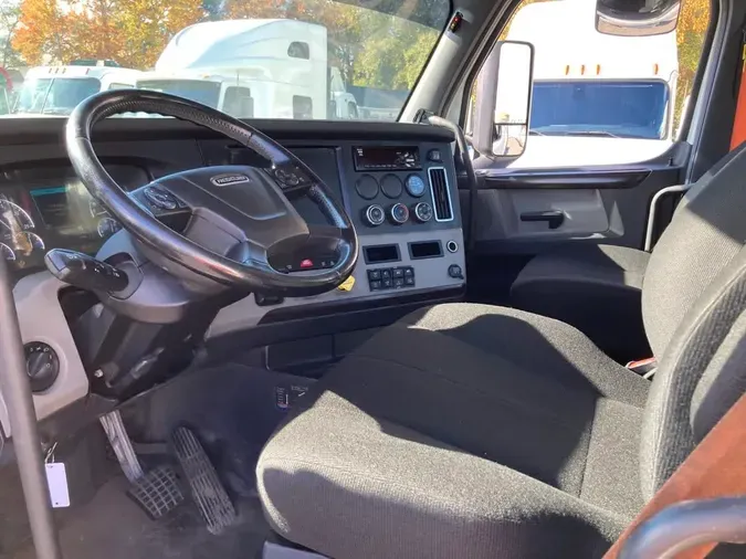 2019 FREIGHTLINER/MERCEDES NEW CASCADIA 126e8f857248a1de75ac4542df20fde04ee