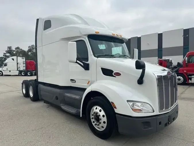 2021 Peterbilt 579