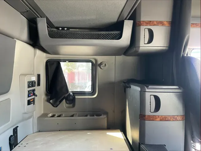 2020 International LT625