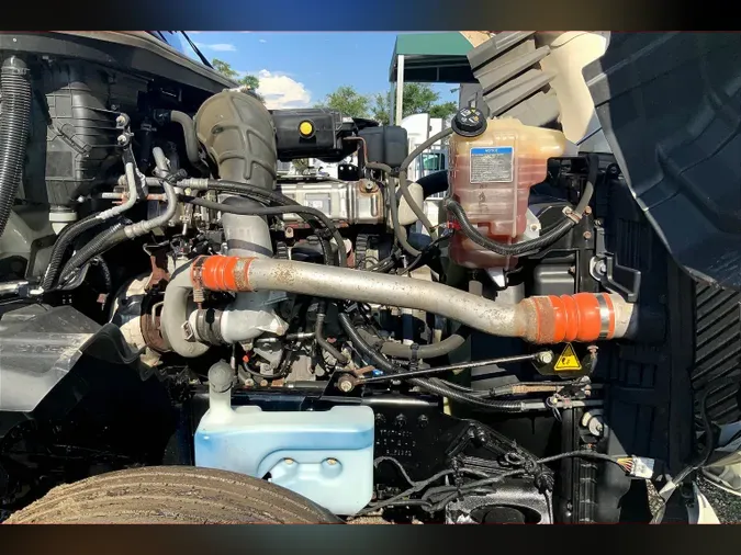 2023 INT LT625 6x4