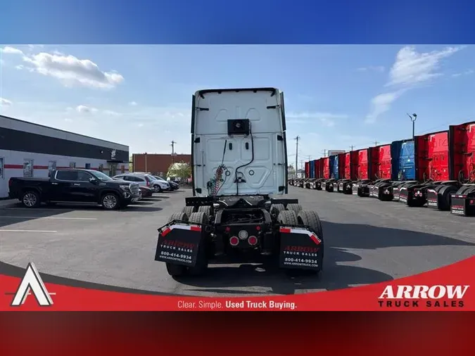 2019 FREIGHTLINER CA126