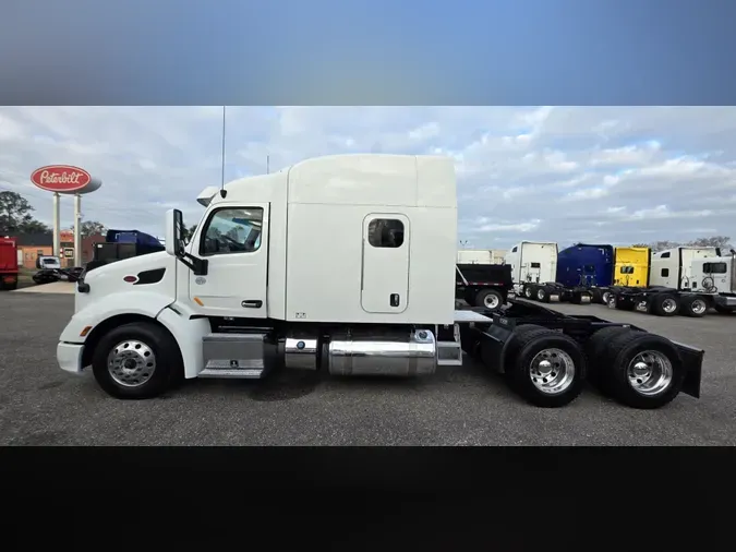 2022 Peterbilt 579