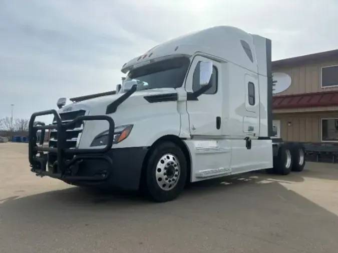 2020 Freightliner New Cascadia 126
