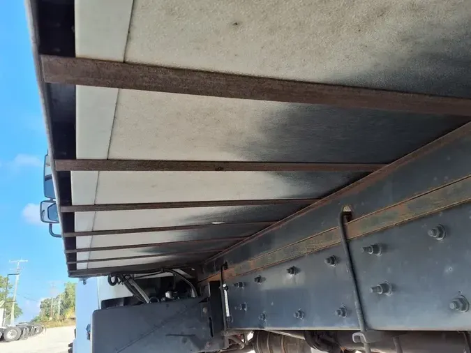 2018 FREIGHTLINER/MERCEDES M2 106