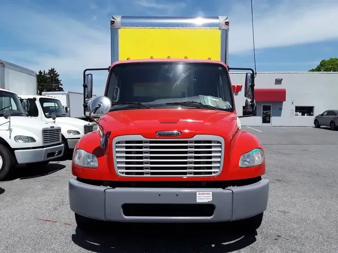 2018 FREIGHTLINER M2 106