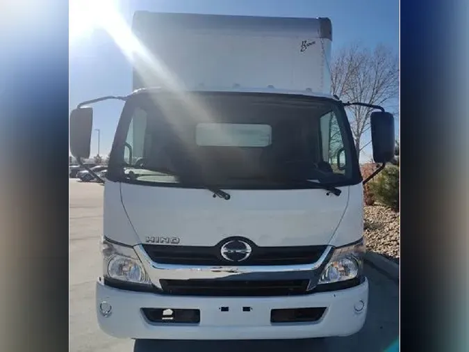 2019 HINO 195