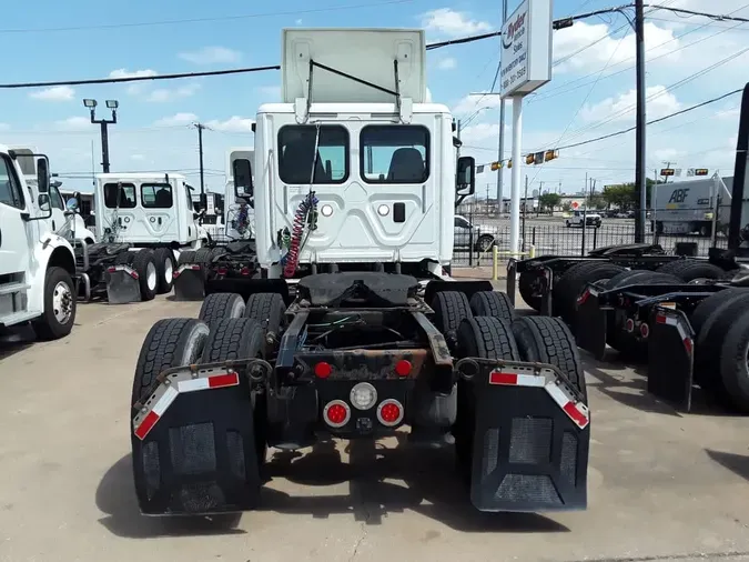 2016 FREIGHTLINER CASCADIA 125
