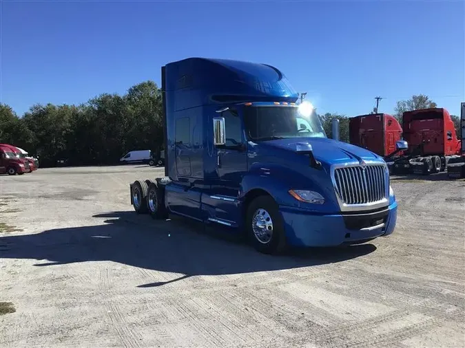 2019 INTERNATIONAL LT