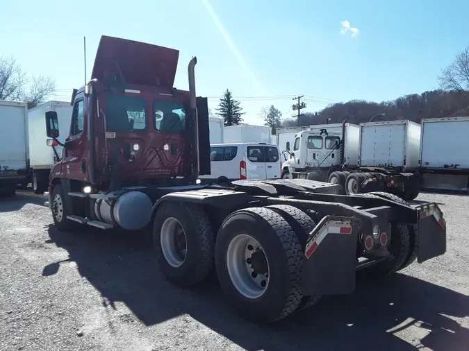 2017 FREIGHTLINER/MERCEDES CASCADIA 125