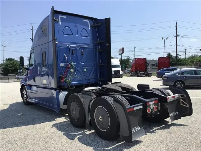 2019 FREIGHTLINER CA126