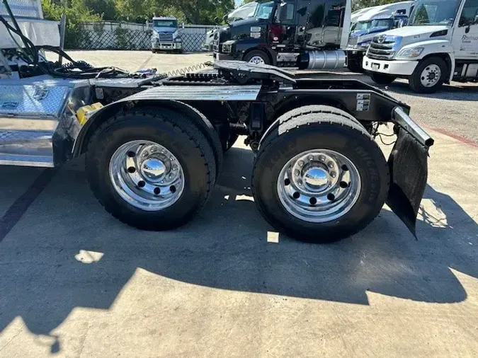 2017 PETERBILT 579